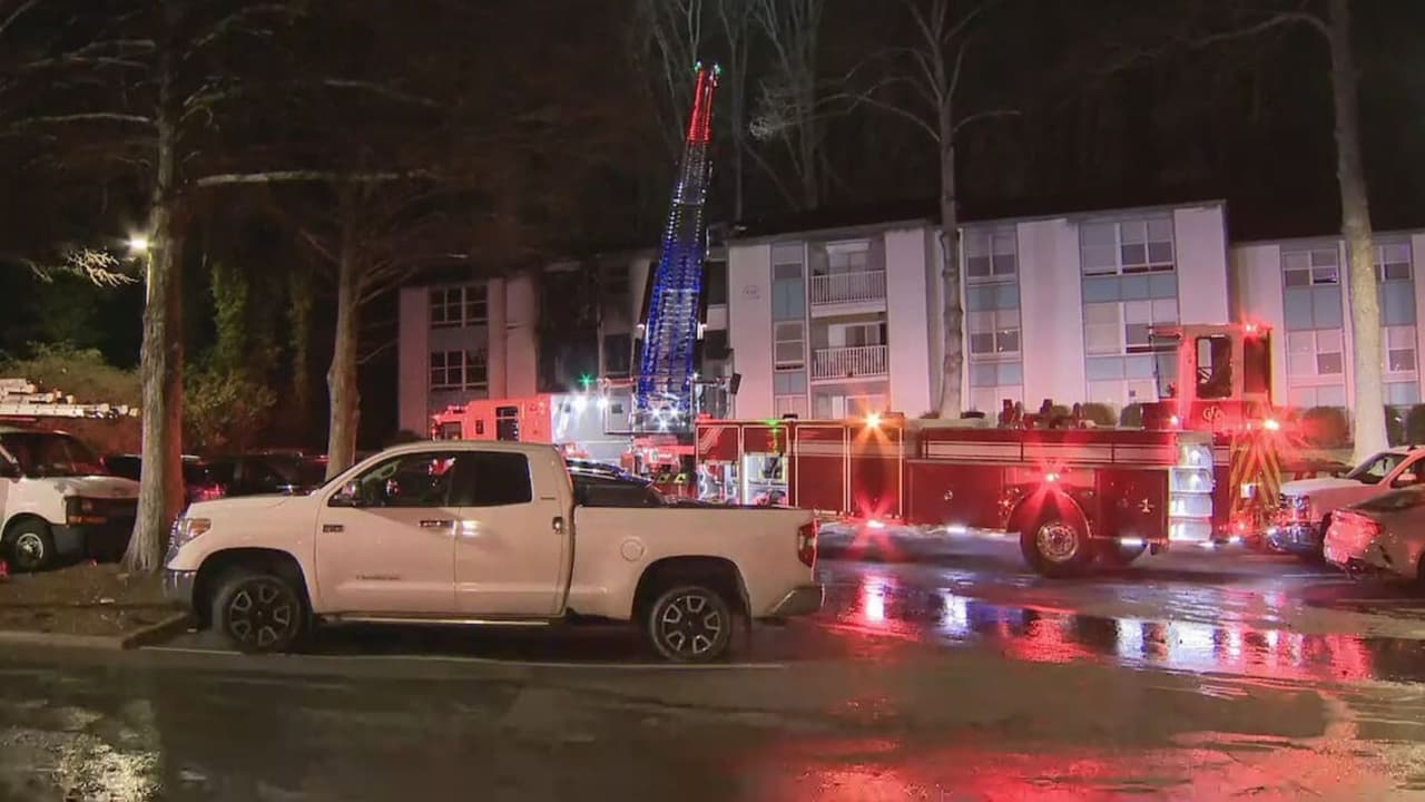 Un adulto y dos niños mueren en un incendio en Smyrna, dos personas más luchan por su vida