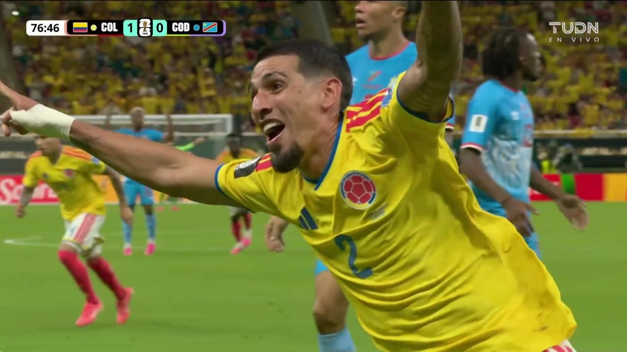¡Gol de Colombia! ¡Golazo de Daniel Muñoz! ¡Explota el Estadio Guadalajara!