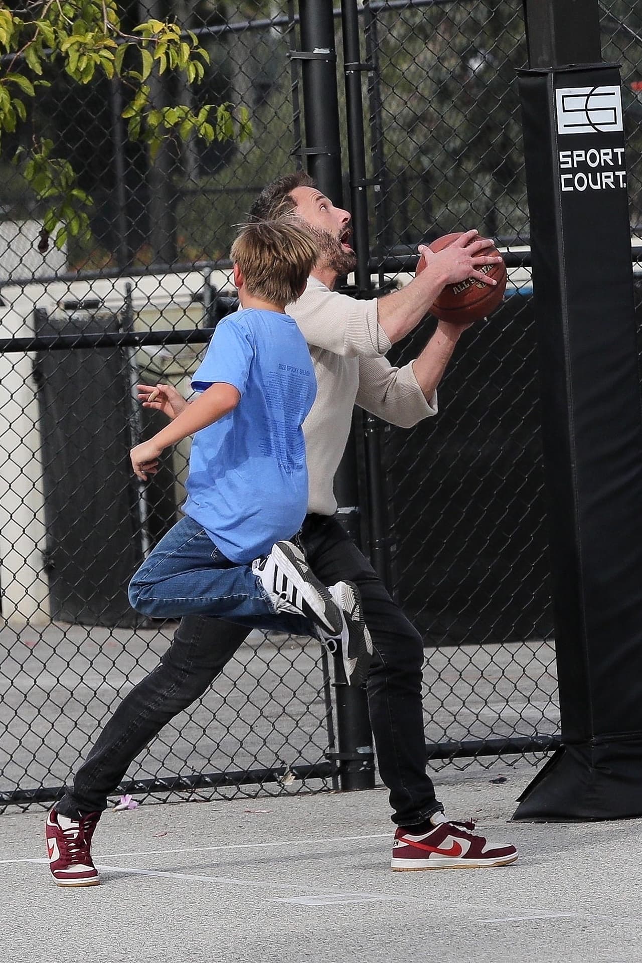 Los tres hijos del artista son producto del
<b><a href="https://www.univision.com/famosos/jennifer-garner-ben-affleck-historia-fotos" target="_blank">matrimonio que él tuvo con Jennifer Garner</a></b>, con quien estuvo casado de 2005 a 2018.
<br>