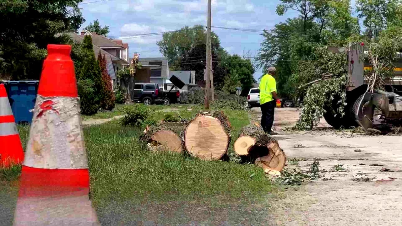 Advierten de estafas tras el paso de tormentas severas en Chicago y suburbios