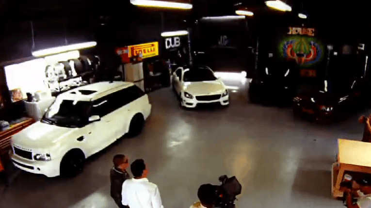 Hace unos años le hicieron un especial en el que mostraron sus coches consentidos. Son súper lujosos.