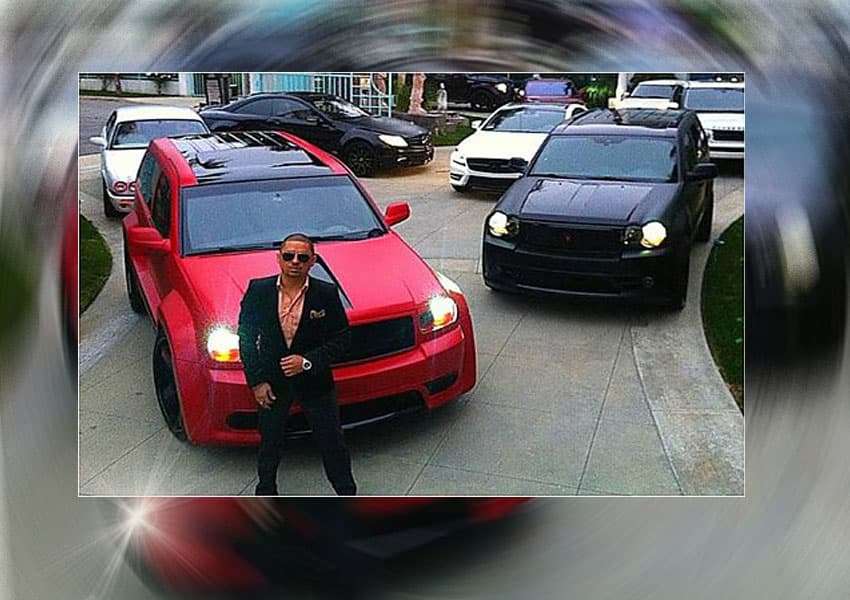 El cantante siempre se ha destacado por tener autos lujosos, ya que es uno de sus gustos.