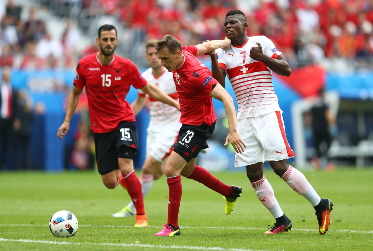 Tras el gol Suiza no se conformó con la corta ventaja e intentó a toda costa meter más goles.