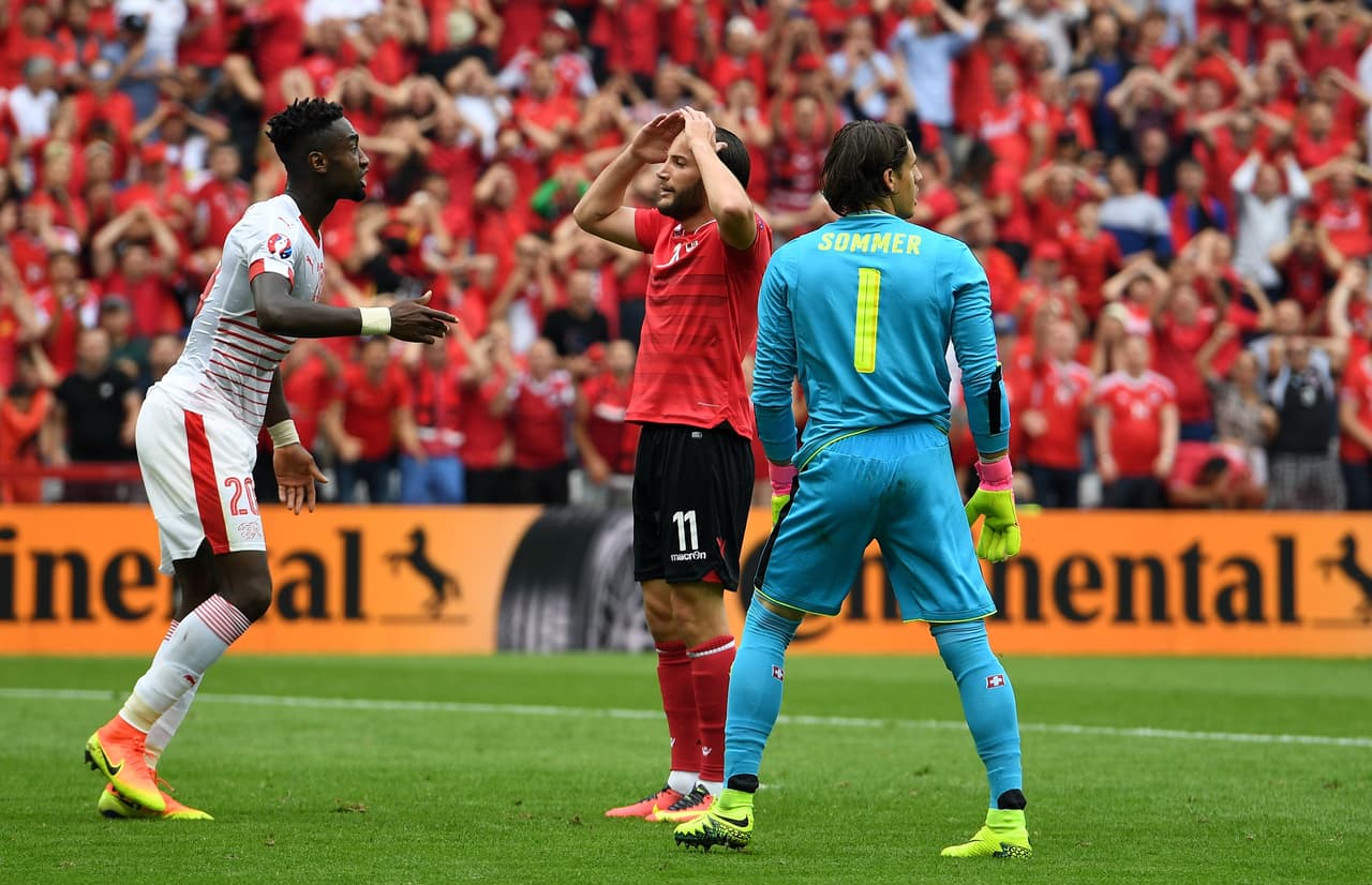 Gashi tendría la oportunidad más clara de Albania en la recta final del juego, pero su disparo sería bien atajado por el guardameta Sommer.