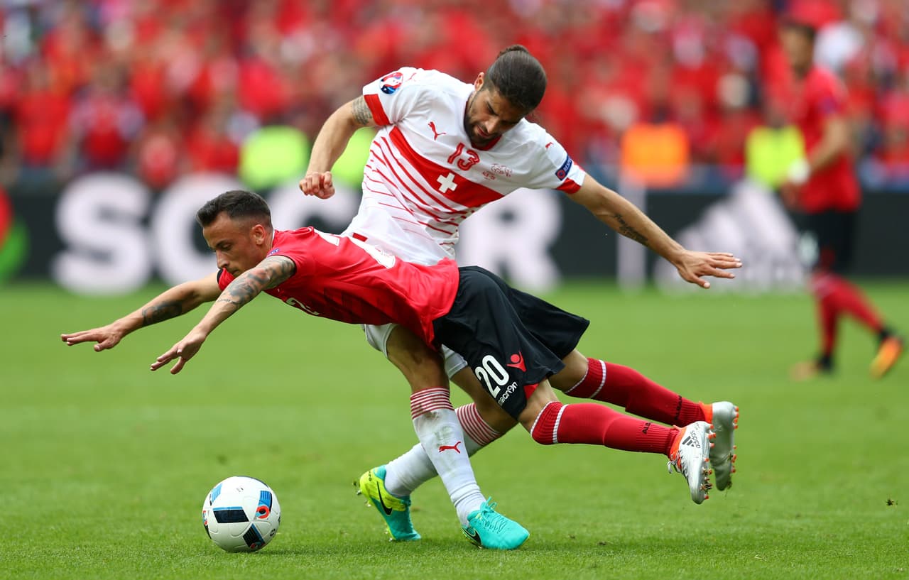 Albania nunca renunció al ataque, aunque sus limitantes al frente no le ayudaron a empatar el partido.