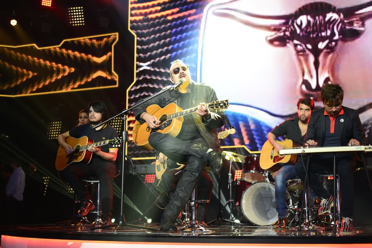 Esta ocasión los capitanes tuvieron que cantar con los papás y en la segunda etapa los hijos lo hicieron de manera individual para poder elevar la puntuación. Hubo doble eliminación y los Valdés dijeron adiós. Paty Cantú pasó por lo mismo que María León y sus dos familias se enfrentaron, quedando fuera los Tijerina.