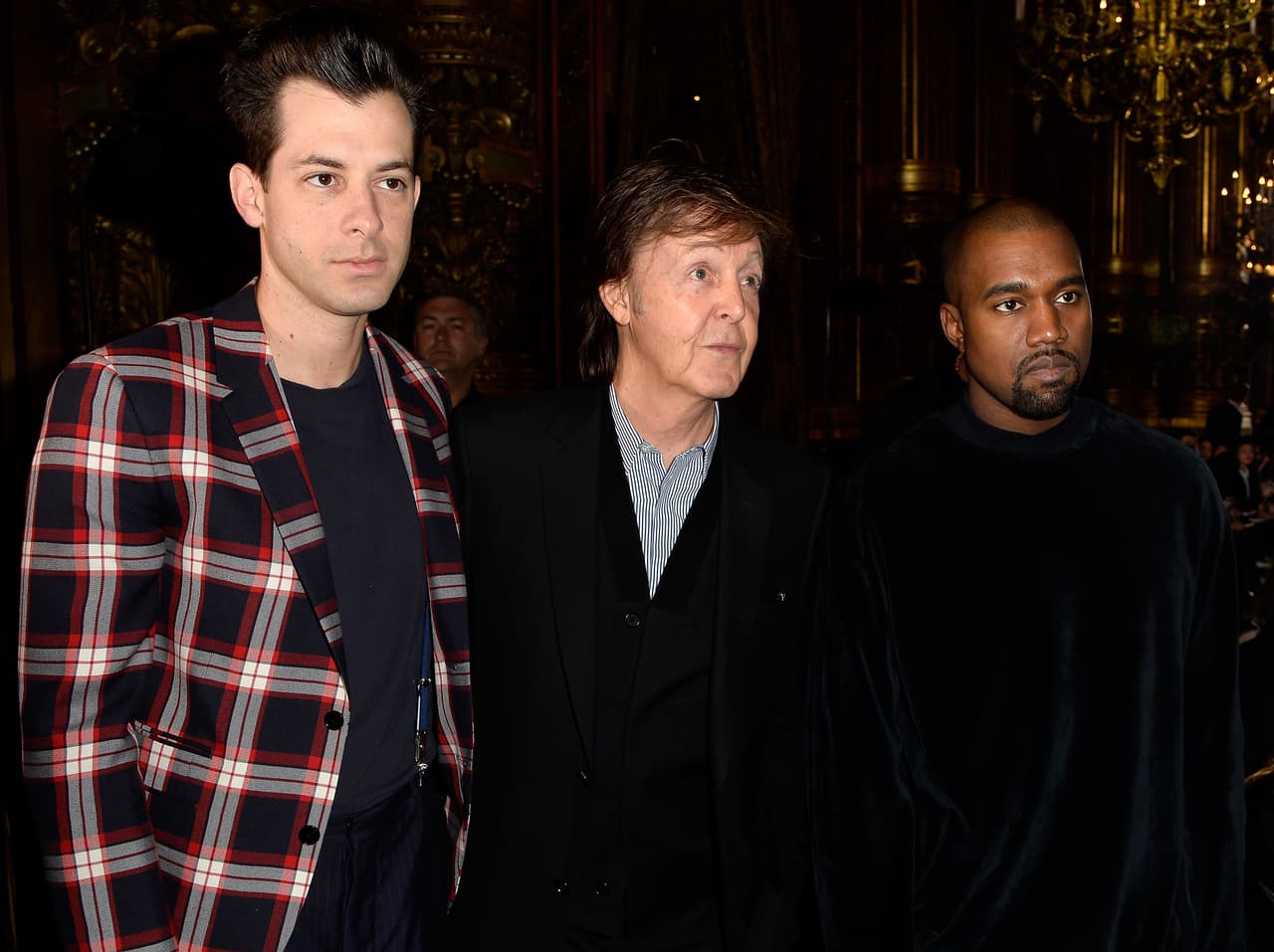 Cualquier fan se estaría muriendo de felicidad al tomarse una foto al lado de la leyenda viviente Paul McCartney, sin embargo, Kanye decidió mantenerse en su papel de hombre "interesante".