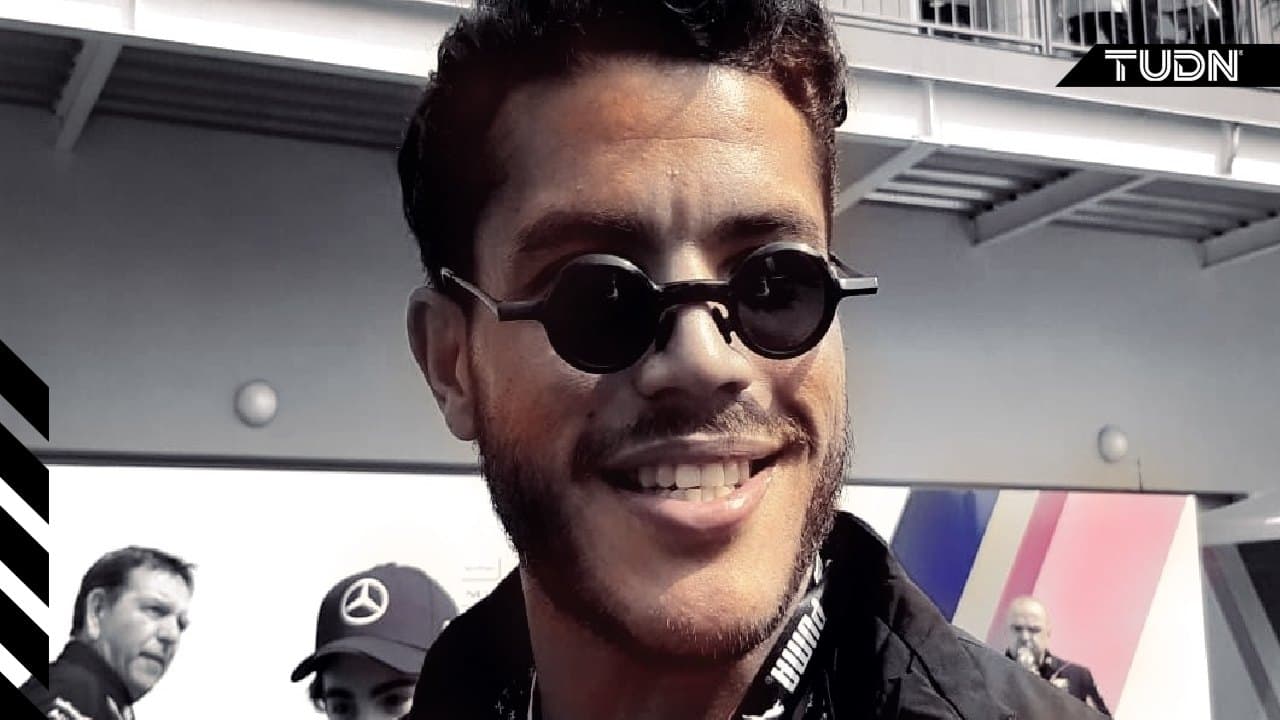 El mediocampista del LA Galaxy, Jonathan dos Santos, se hizo presente en el Autódromo Hermanos Rodríguez para el GP de México.