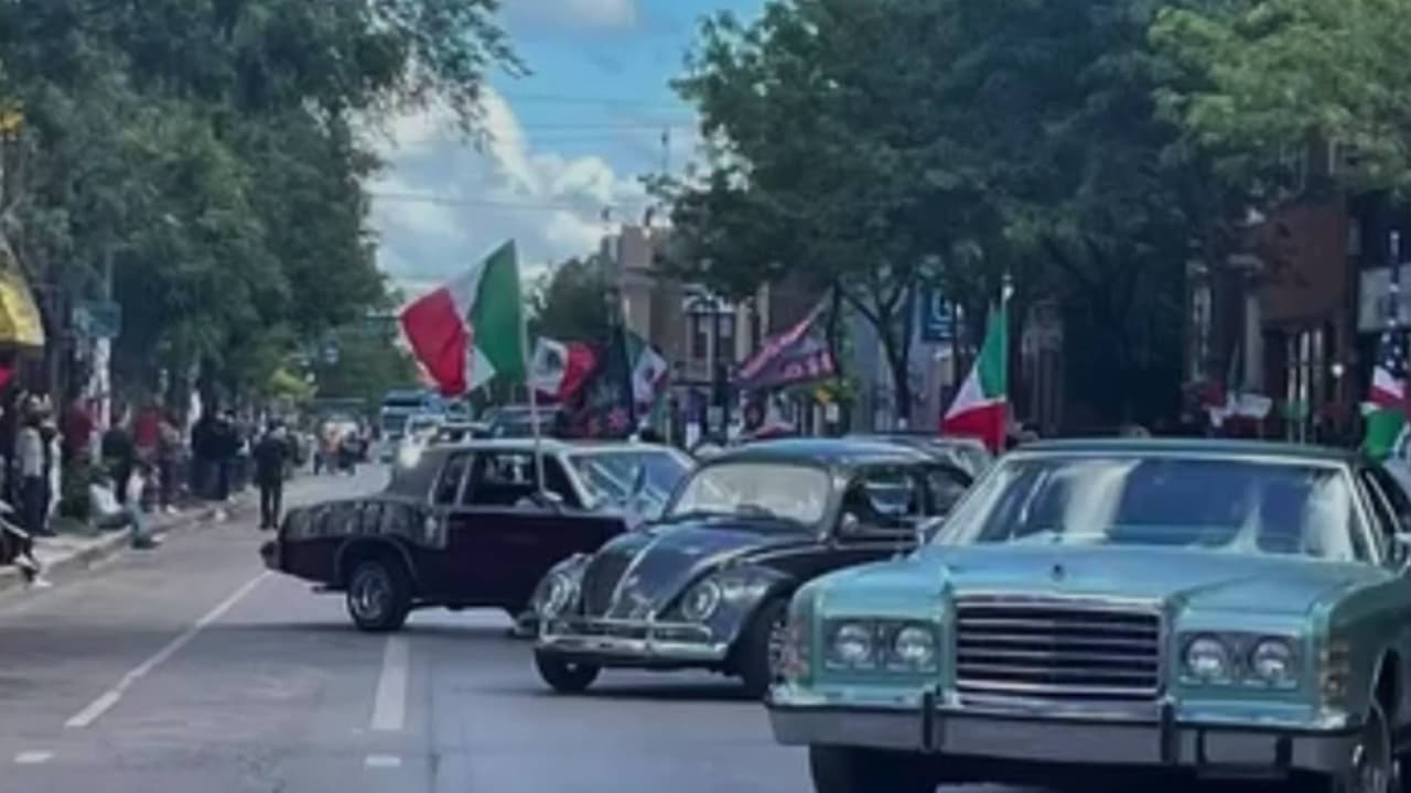 Comunidad mexicana celebra en Chicago pese al temor por los operativos de ICE