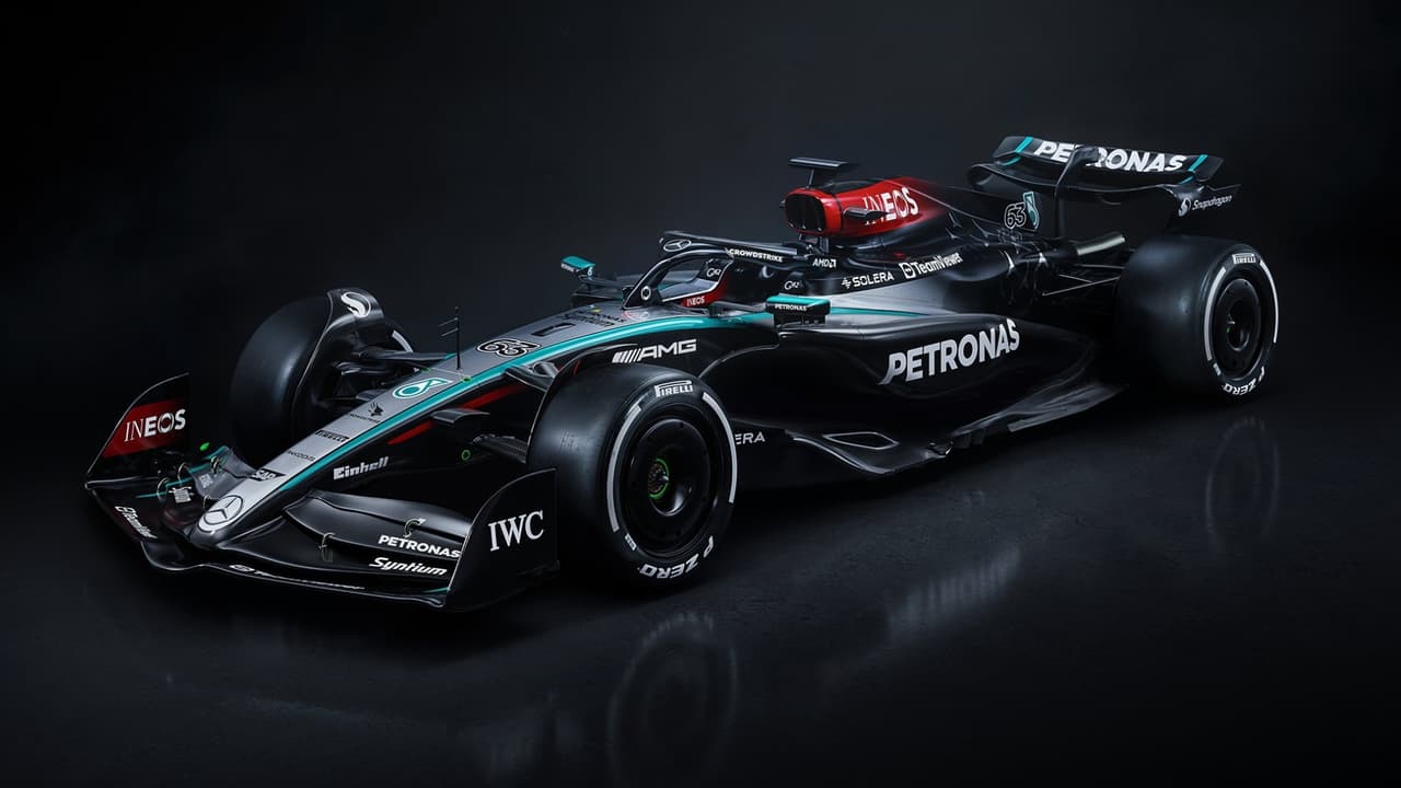 Mercedes presenta su monoplaza ‘W15’ para la temporada 2024