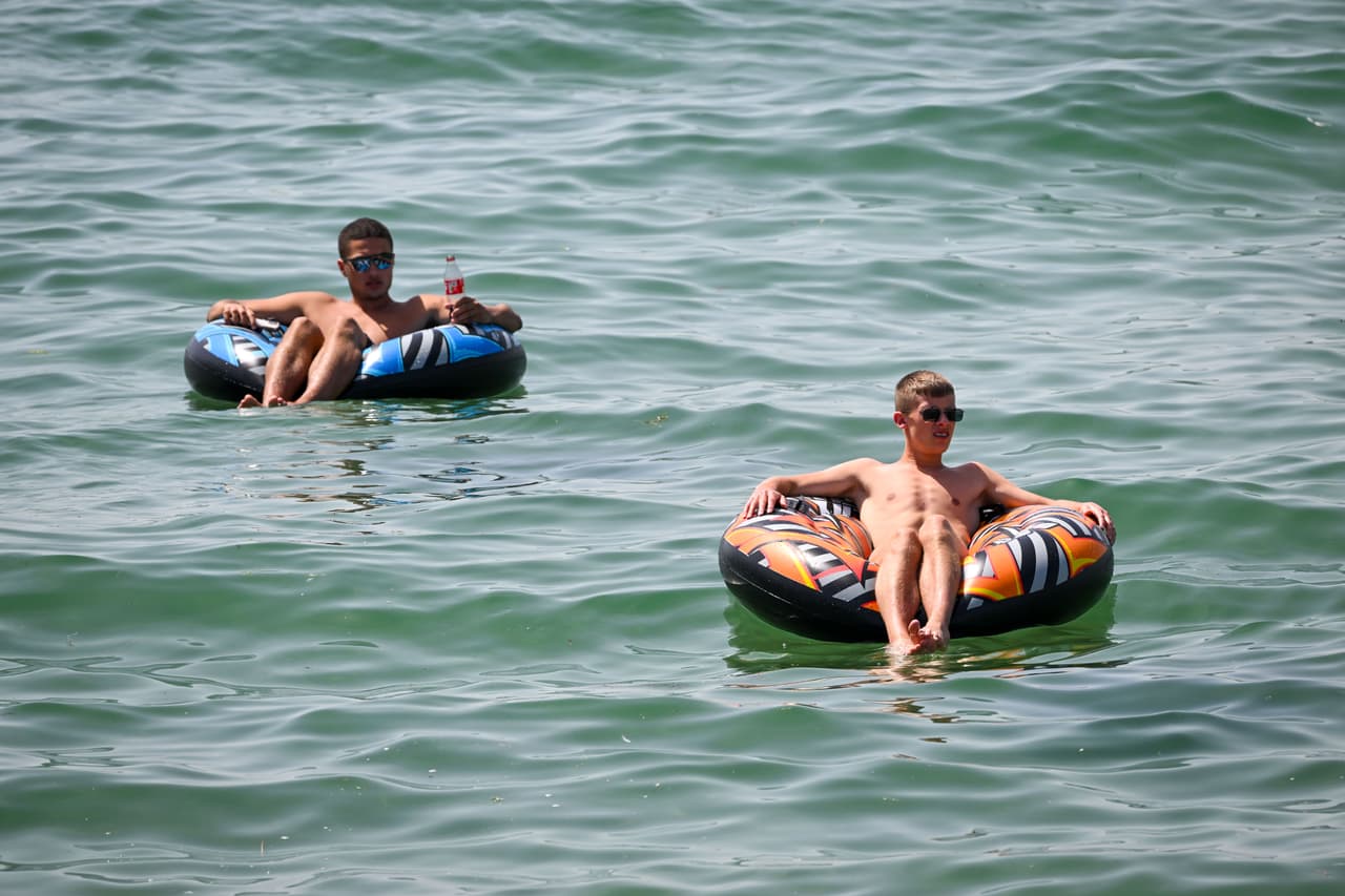Esta es la razón por la cual no debes meterte a un río o lago de Texas si el agua está caliente