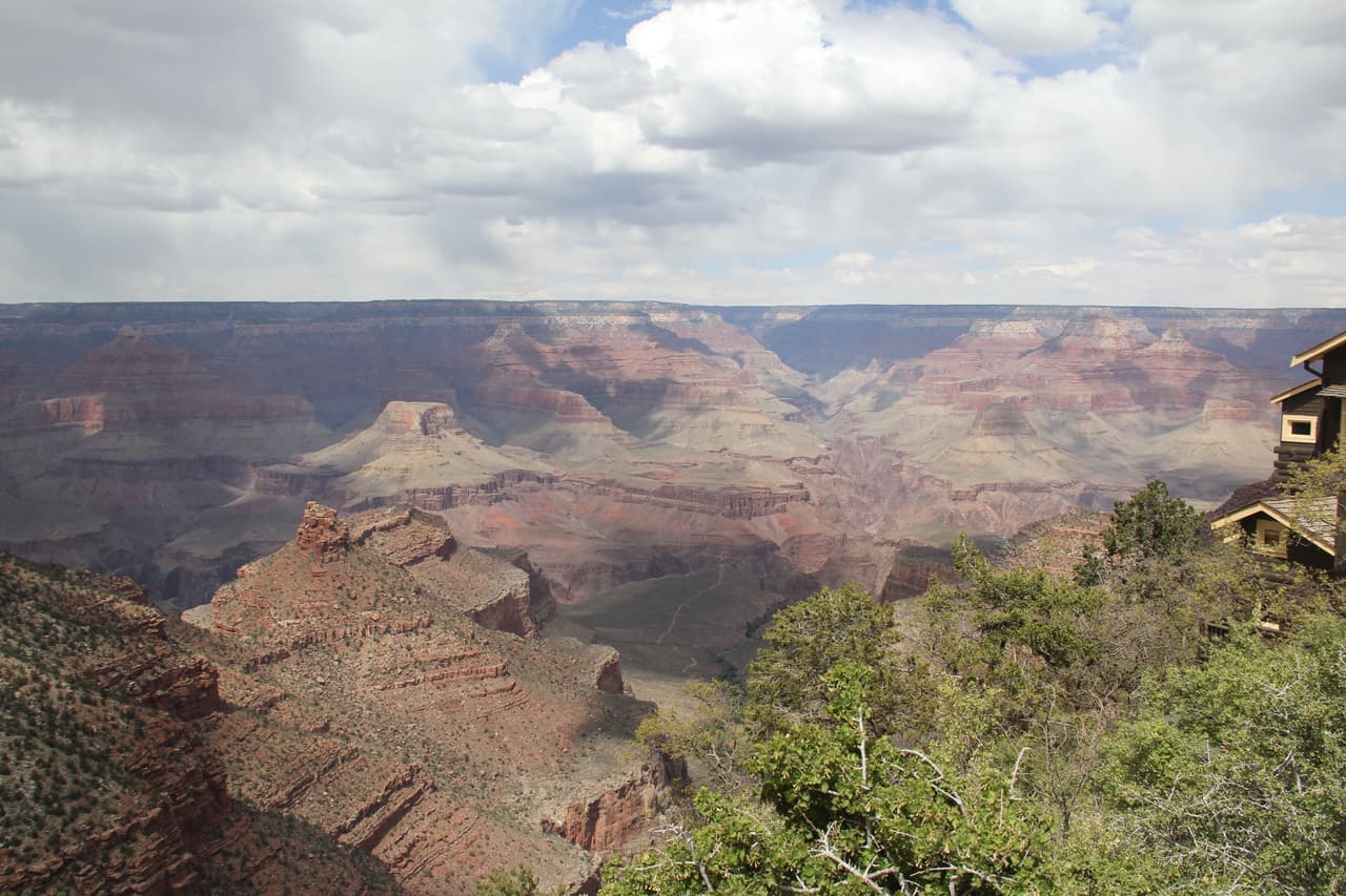 Diana era tímida y Zacarías pensaba que este viaje ayudaría a su hija a cobrar seguridad en sí misma.