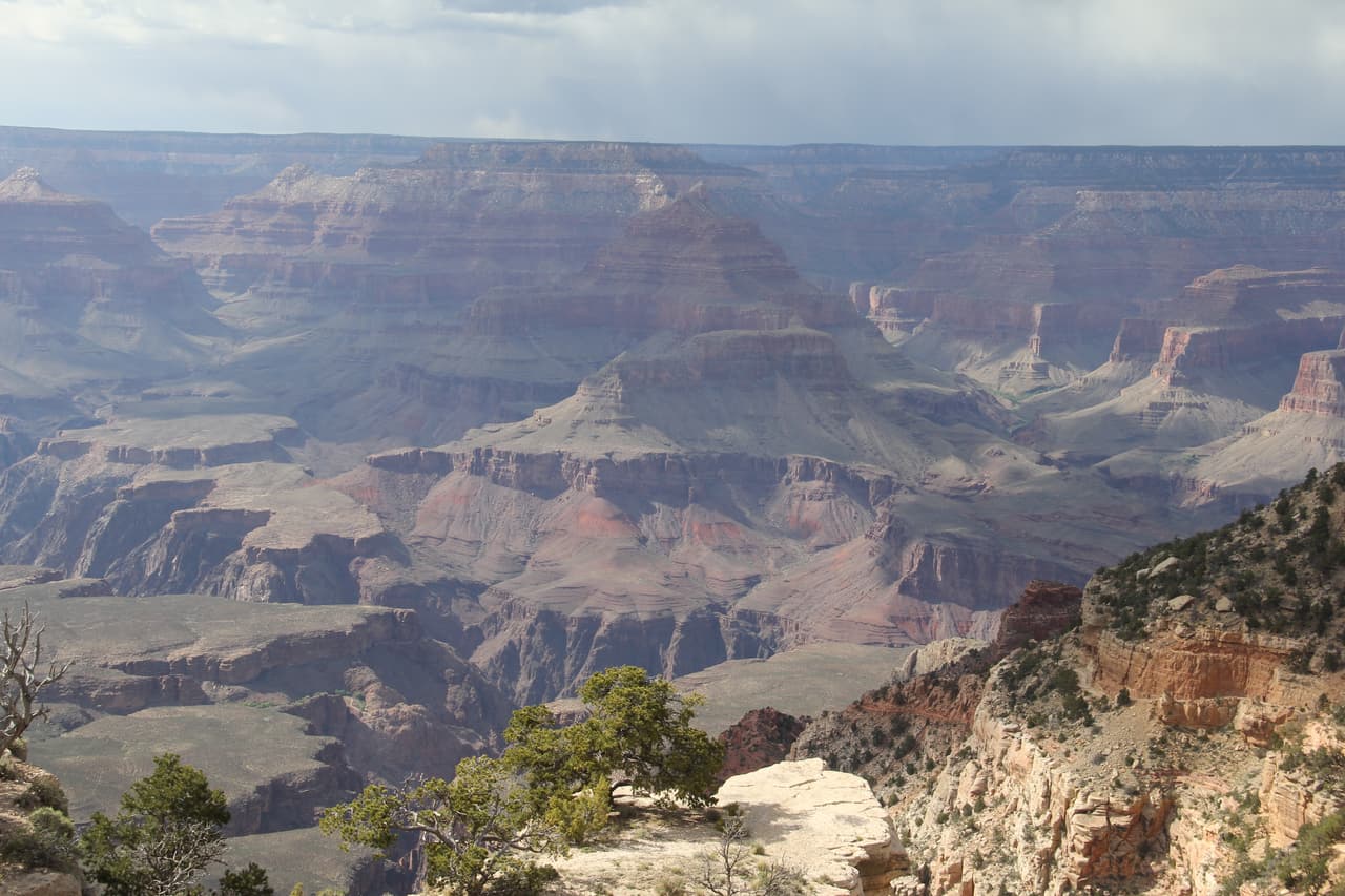 Mientras 5.5 millones de turistas disfrutan de la belleza del Gran Cañón, esta padre dice que no puede apreciarlo porque en su mente solo está su hija.