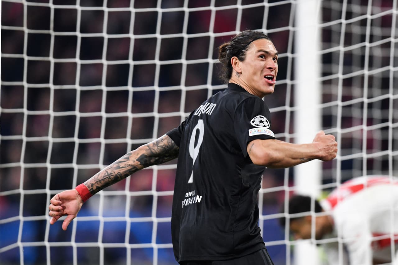 Posteriormente el Ajax hizo todo lo posible por igualar el compromiso sin encontrar a la diosa fortuna.