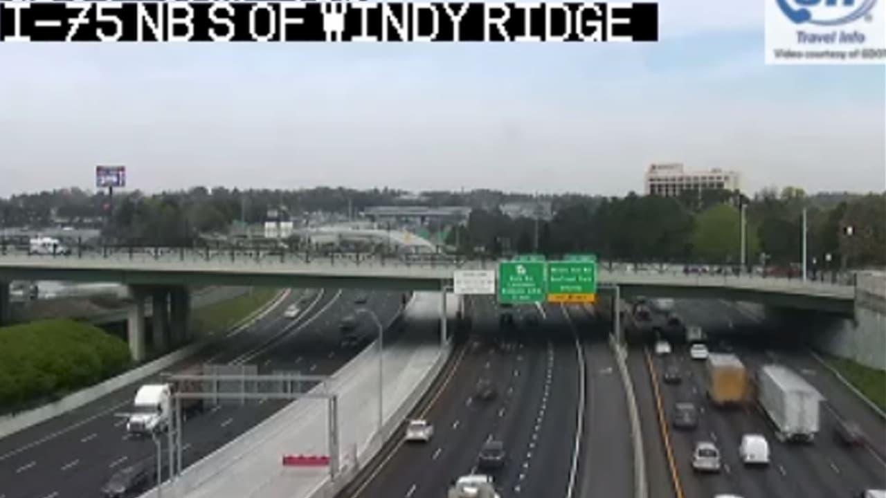 La vía fue abierta tras el incidente y el tráfico ya circula con normalidad, según las cámaras de tráfico del GDOT.