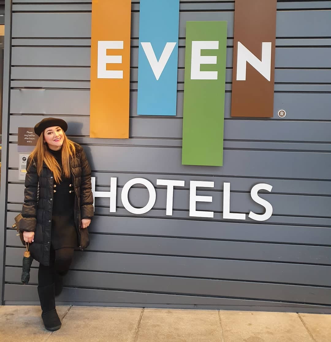 La actriz mexicana Sherlyn González está esperando a su primer hijo, así lo reveló este miércoles la revista ¡Hola!