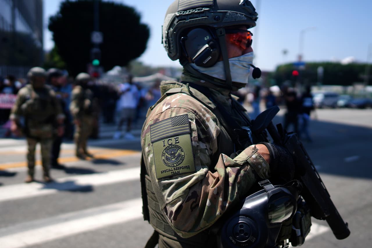 ICE publicará grabaciones de cámaras corporales solo si son de su interés