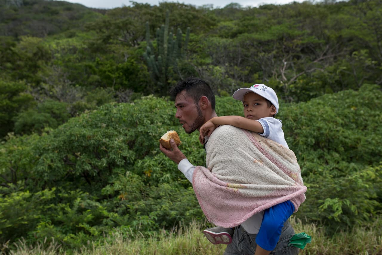 Anuncio de Trump sobre restricciones de asilo a los migrantes de la caravana desata críticas y dudas