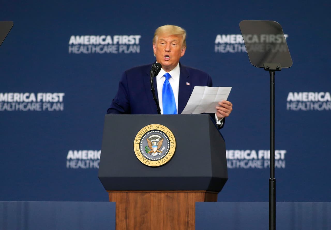 "Son solo palabras": expertos critican la orden ejecutiva de salud del presidente Trump 
