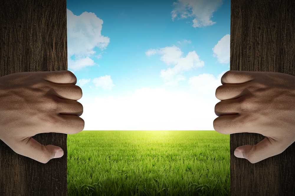 <h3 class="cms-H3-H3">Cáncer en el mes de Tauro</h3>
<br>
<br>En este mes se abrirán puertas que estuvieron cerradas, puertas de dinero, de trabajo, y de oportunidades de viajar resolviendo lo que hasta ahora parecía imposible.
<br>