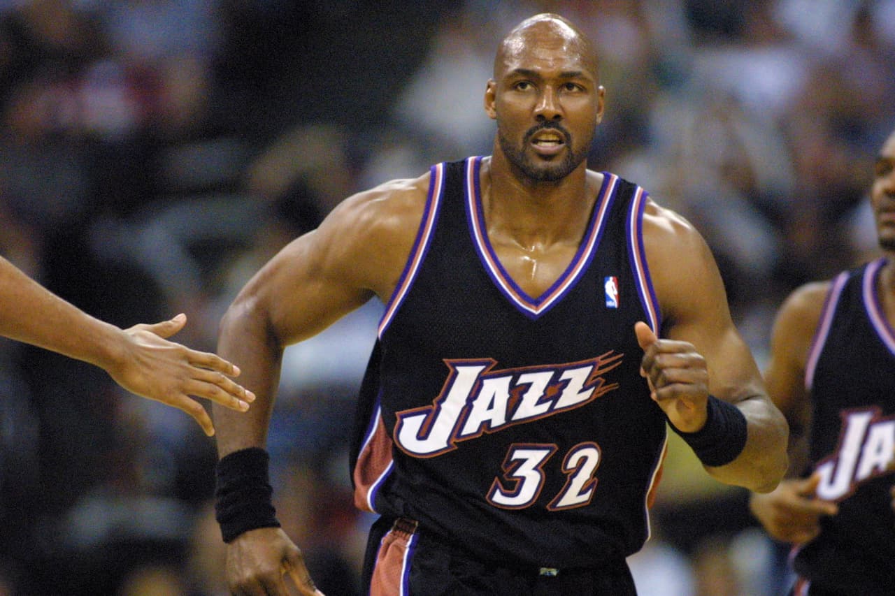 <b>2) Karl Malone</b>: El 'Cartero' tuvo una prolífica carrera en la que se despachó con la cuchara grande, con 36,928 puntos, el segundo más grande anotador de todos los tiempos.