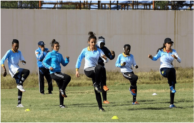 <b>Selecciones de Libia y Afganistan</b>
<br>En estos países el futbol es considerado como un ‘acto de resistencia’, las ligas de futbol femeninas son inexistentes, pero las mujeres buscan impulsarlo pese a las condiciones tan desfavorables que hay, principalmente en el ámbito cultural y la sociedad conservadora.