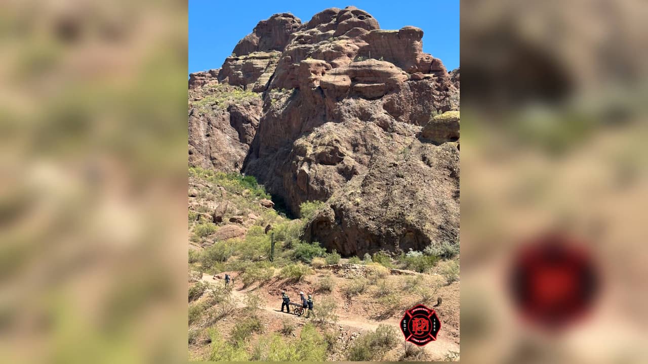 Rescatan a un hombre en estado crítico de Camelback Mountain