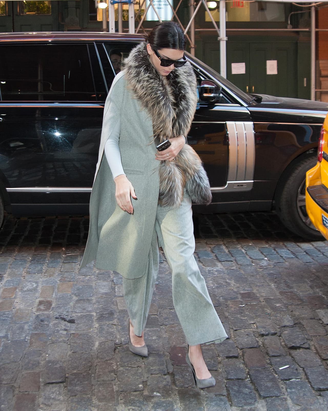 Aún no hemos recibido un tour del closet de Kendall pero no nos sorprendería si es igual o más grande que el de su hermanita.