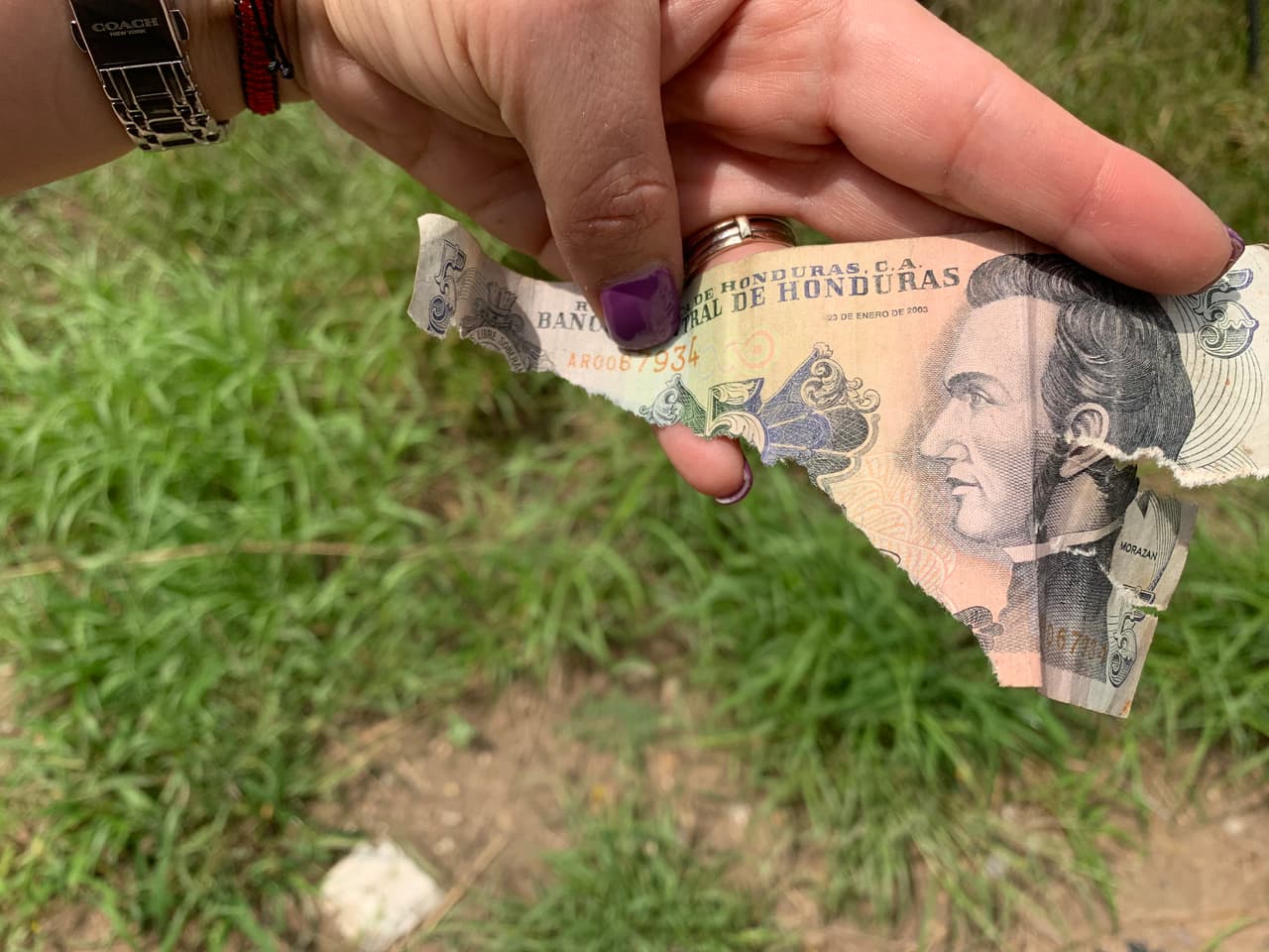 Es muy común encontrar billetes de otros países.