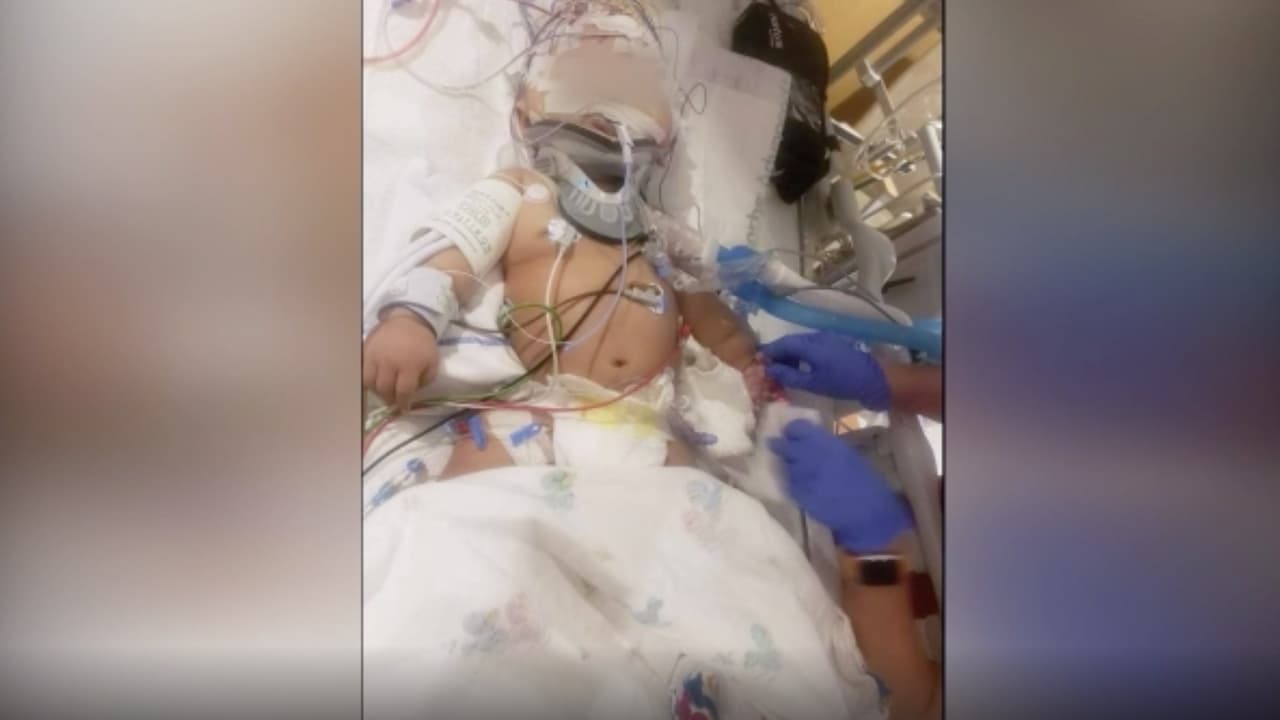 La tragedia envuelve a la familia del 
<b><a href="https://www.cstx.gov/" target="_blank">College Station</a></b> que clama a Dios por un milagro para que su hijo más pequeño, el bebé Adrián, logre sobrevivir a las graves lesiones que vivió a manos de su niñera.