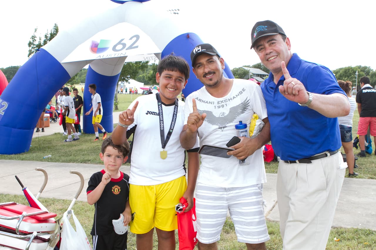 Cientos de personas se divirtieron en la edición 2016 de Copa Univision Austin, un evento que reúne a la comunidad y a los amantes del futbol soccer.