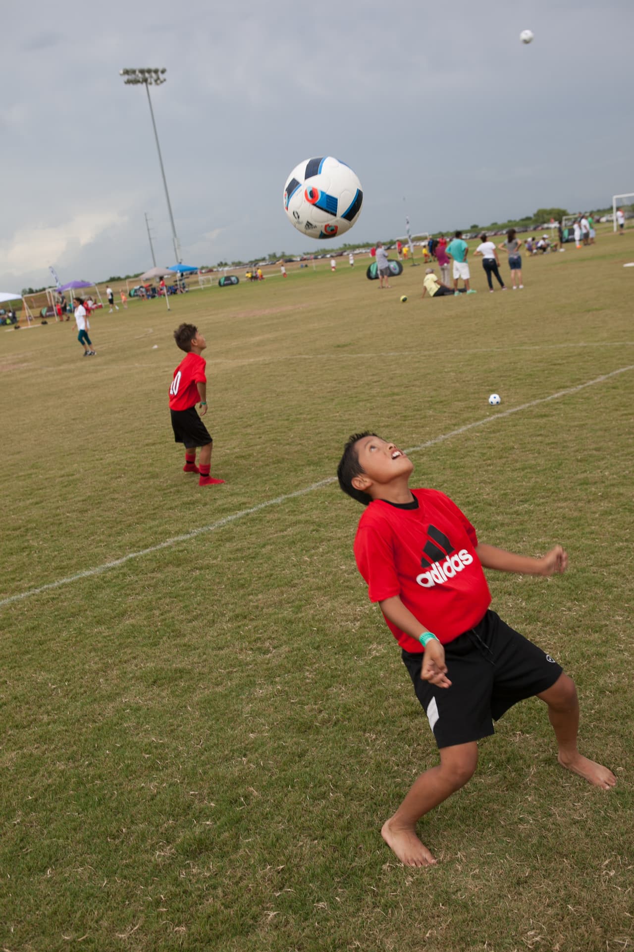 Cientos de personas se divirtieron en la edición 2016 de Copa Univision Austin, un evento que reúne a la comunidad y a los amantes del futbol soccer.