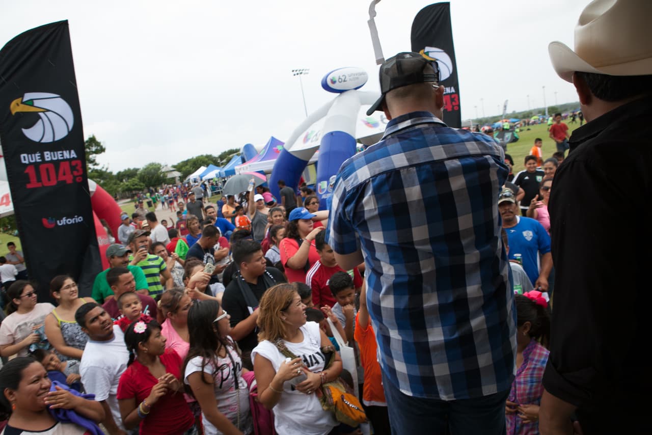 Cientos de personas se divirtieron en la edición 2016 de Copa Univision Austin, un evento que reúne a la comunidad y a los amantes del futbol soccer.