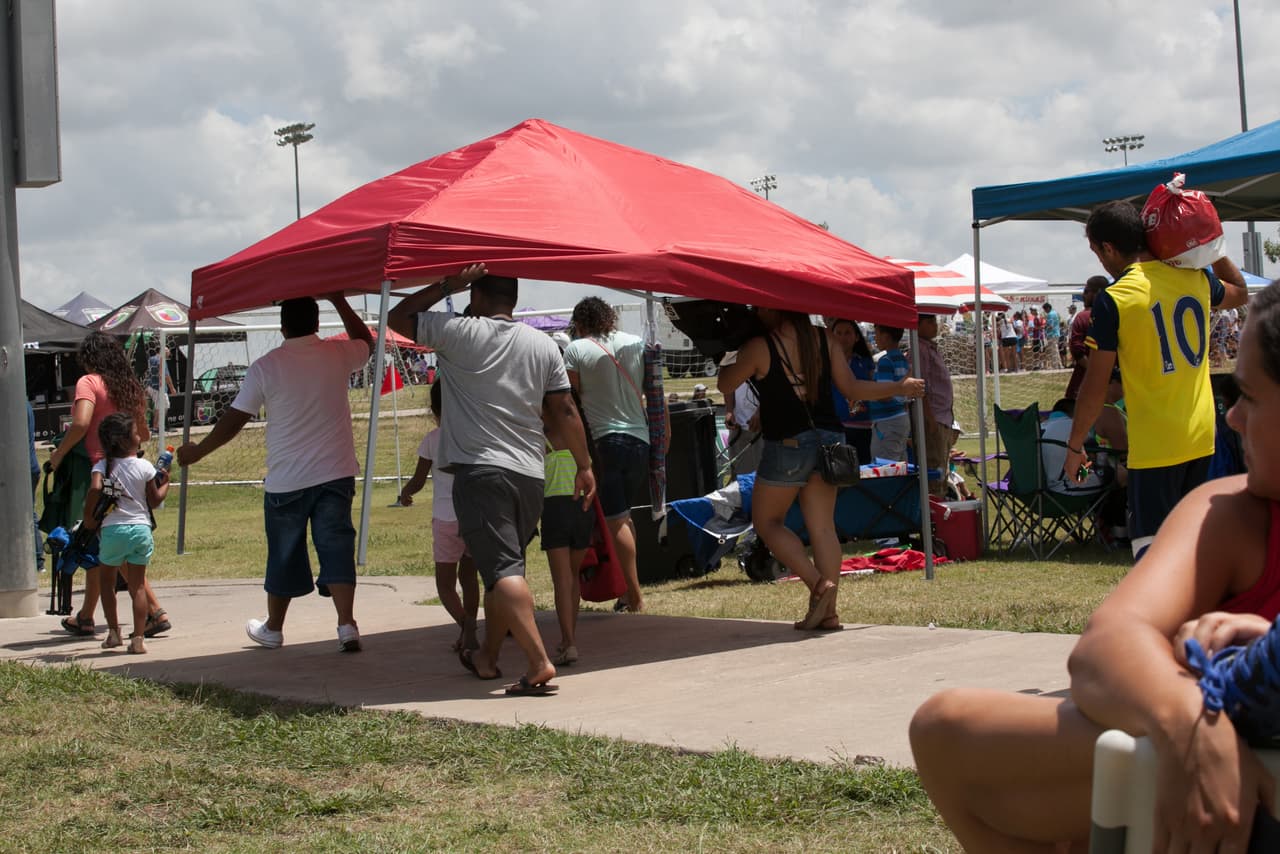 Cientos de personas se divirtieron en la edición 2016 de Copa Univision Austin, un evento que reúne a la comunidad y a los amantes del futbol soccer.