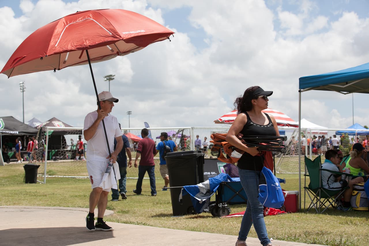 Cientos de personas se divirtieron en la edición 2016 de Copa Univision Austin, un evento que reúne a la comunidad y a los amantes del futbol soccer.