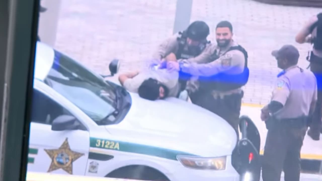 Autoridades confirman disparos en la zona del Aeropuerto Internacional de Miami