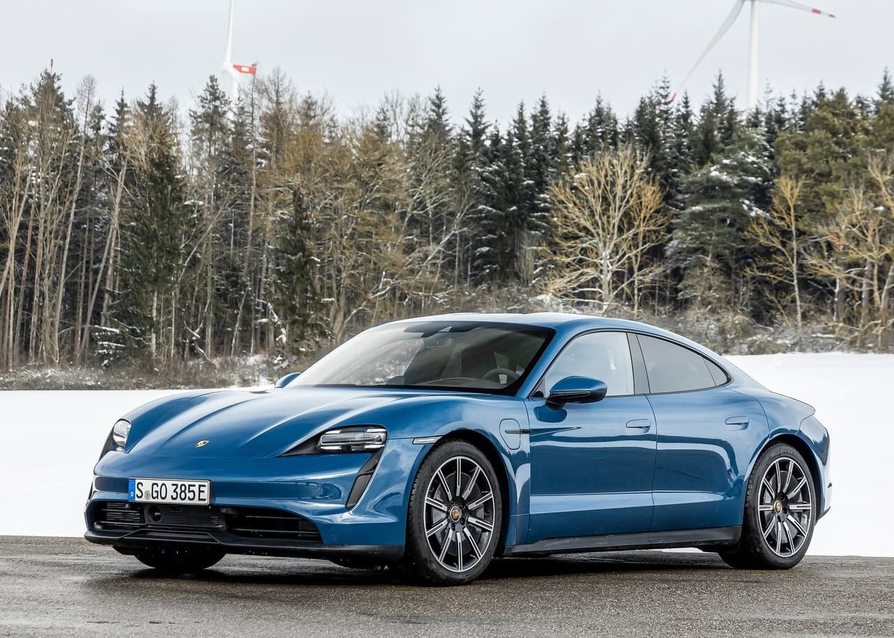 <h3 class="cms-H3-H3"><b>Porsche</b></h3>
<br>
<br>- 
<b>Puntaje: </b>52/100
<br>- 
<b>Posición en 2021:</b> 13 de 28 marcas
<br>- 
<b>Posición en 2020:</b> 9 de 26 marcas