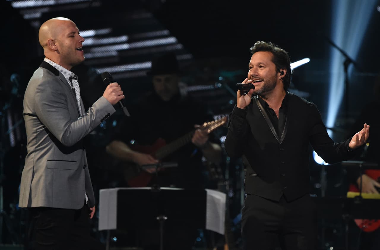 Diego Torres, Gianmarco y Tommy Torres interpretaron "Flor Pálida".