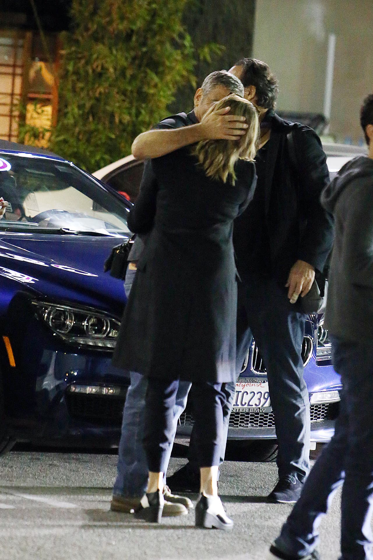 Una mujer en el comercial decía: "¿Con tu marido trabaja una mujer rubia?"