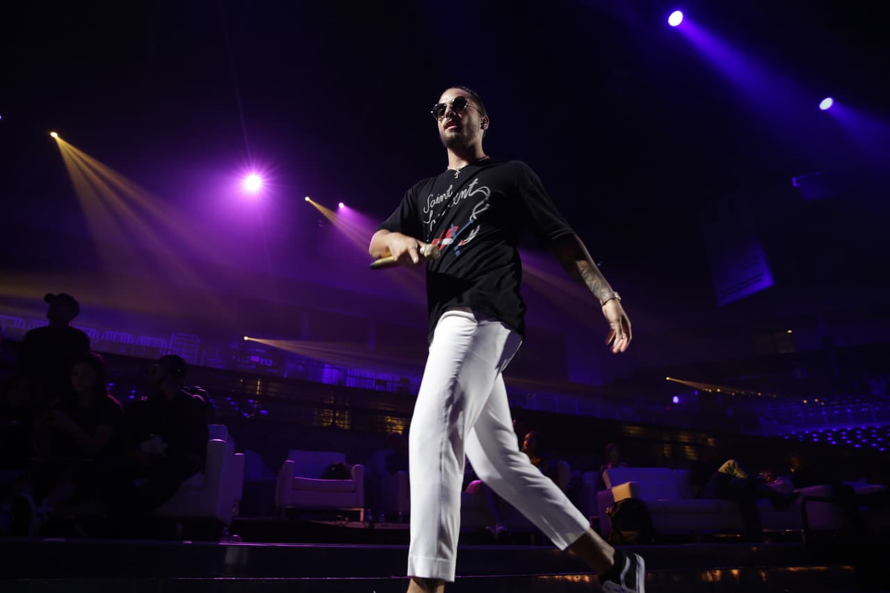 Además de ensayar la canción ‘Me llamas’, Maluma preparó un medley de sus éxitos.