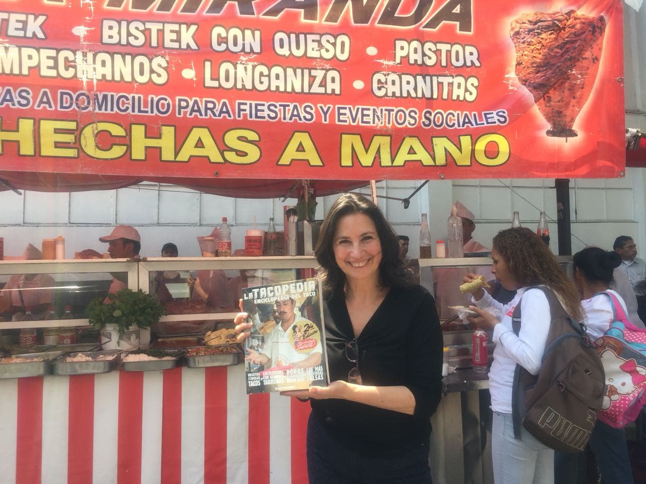 Déborah Holtz, director of Trilce Ediciones, a publishing house specializing in books on popular culture, art, and poetry is the editor of the book 'La Tacopedia.'