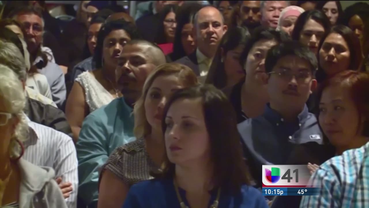 El jueves pasado, generó una gran controversia al afirmar que quienes no aceptan a Donald Trump debían irse a otro país en una ceremonia de naturalización en San Antonio, Texas.