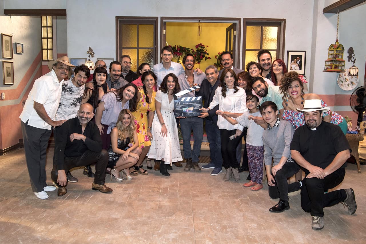 En 'Doña Flor y sus dos maridos' también actuarán Joaquín Ferreira, Rebecca Jones, Alejandro Calva, Ximena Ayala, Liz Gallardo, Alejandra Ley, Mariluz Bermúdez, entre otros. Se estrena el próximo 15 de abril en Univision.