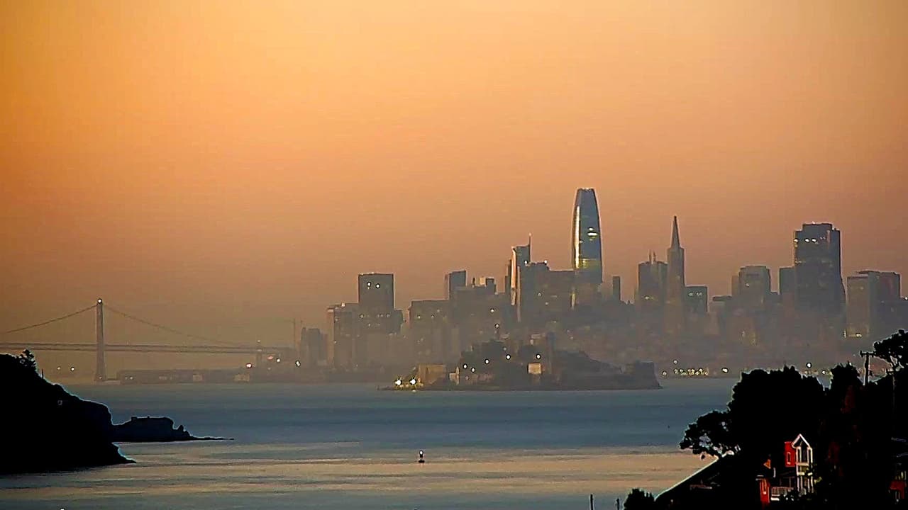 Incendios, apagones y declaratorias de emergencia: lo que puede traer la ola de calor al Área de la Bahía