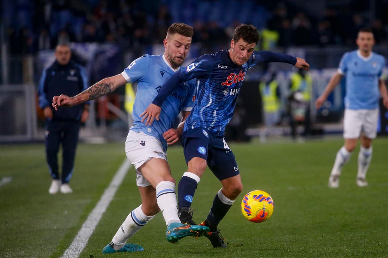 Napoli se impone a la Lazio con marcador de 2-1, durante la J27 en la Serie A. Lorenzo Insigne y Fabián Ruiz Peña le dieron el triunfo a los visitantes, mientra que Pedro fue el autor del unico tanto para los locales.