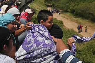 Crece la alarma por deportaciones aceleradas de niños indocumentados