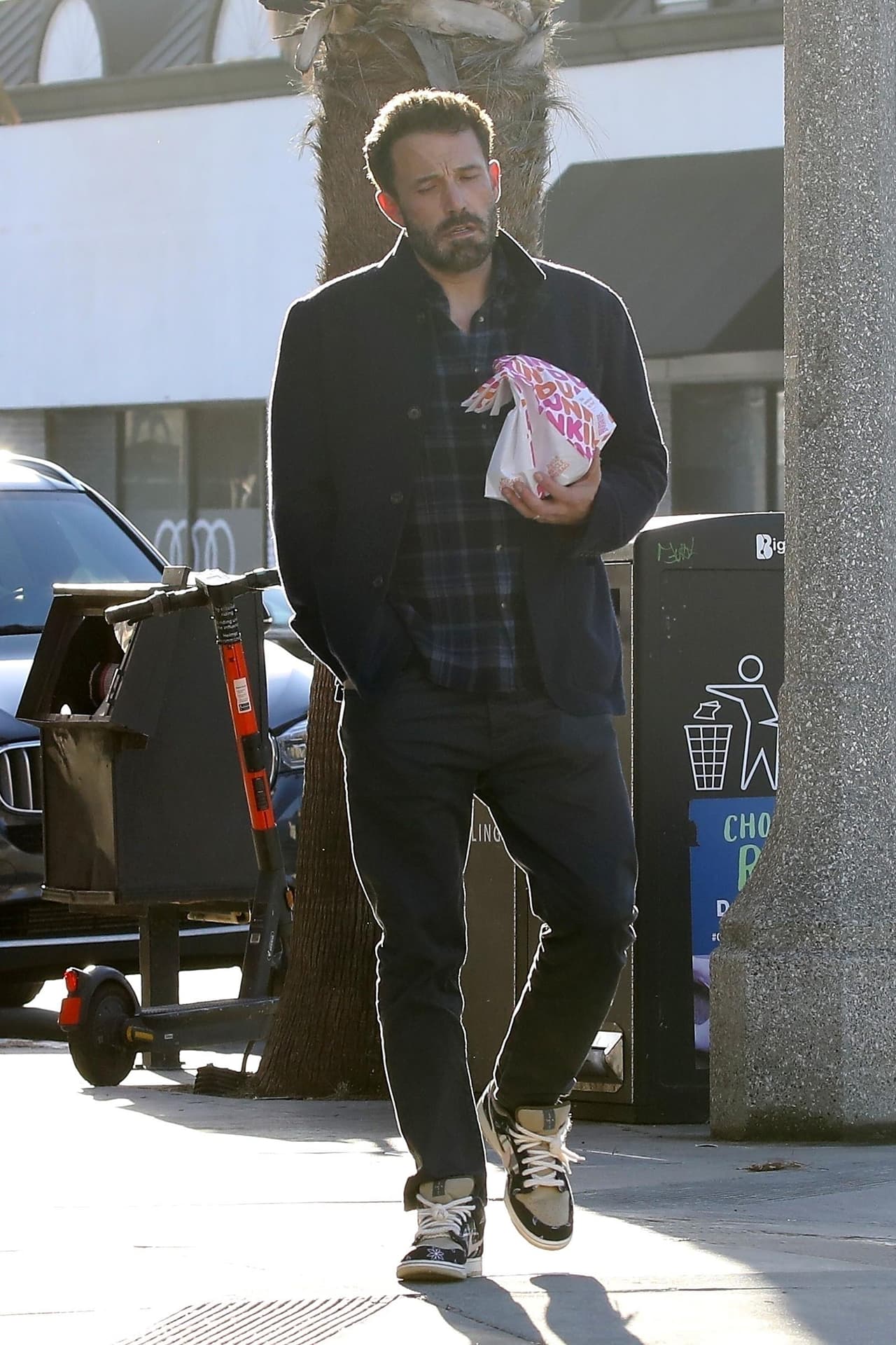 Ben Affleck Dunkin' Donuts