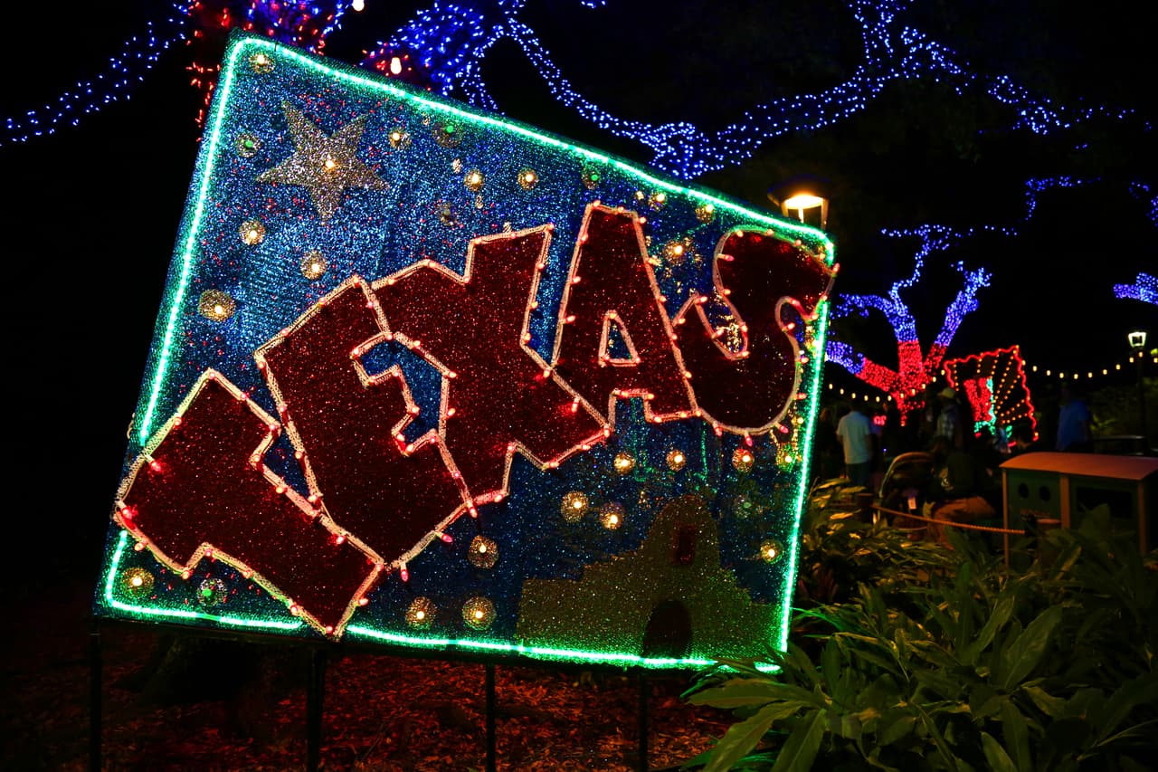 El tema alegorico a Texas también fue considerado en el festival de luces.