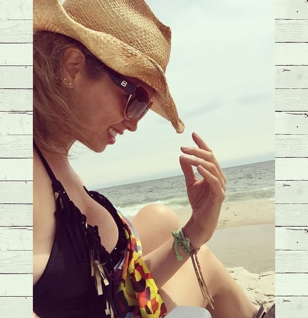 No cabe duda que a Thalía el verano le ha caído de maravilla.