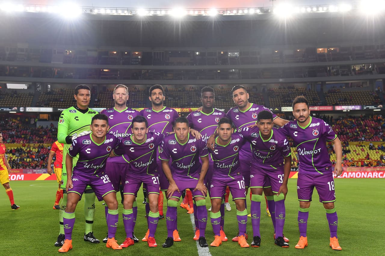 Tras la derrota en Morelia, Veracruz espera que Puebla pueda vencer a Atlas en el Jalisco para mantener su distancia en el descenso.